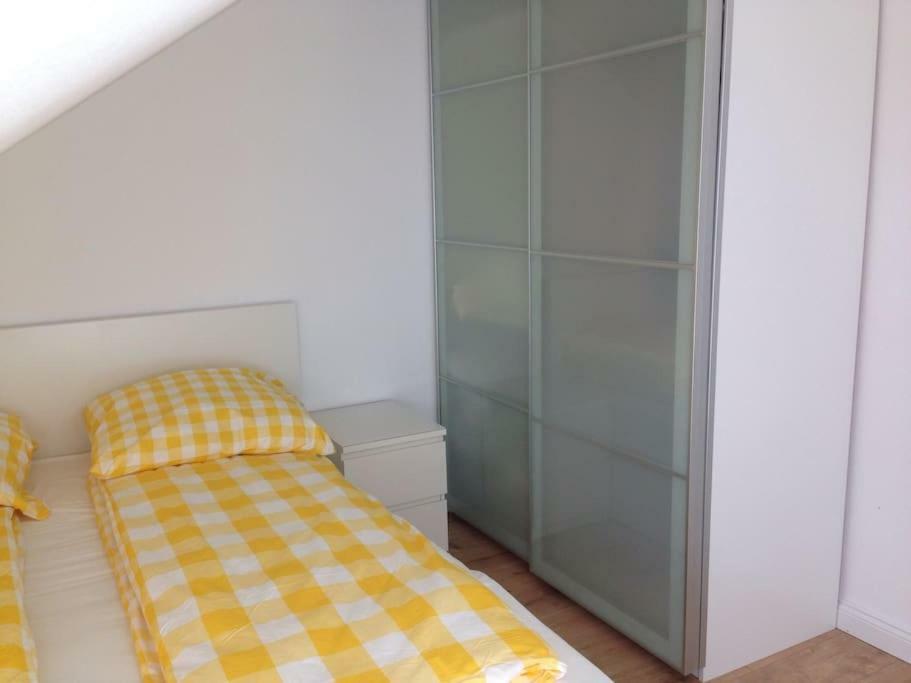 Privatzimmer An Der Messe Hannover Exteriör bild
